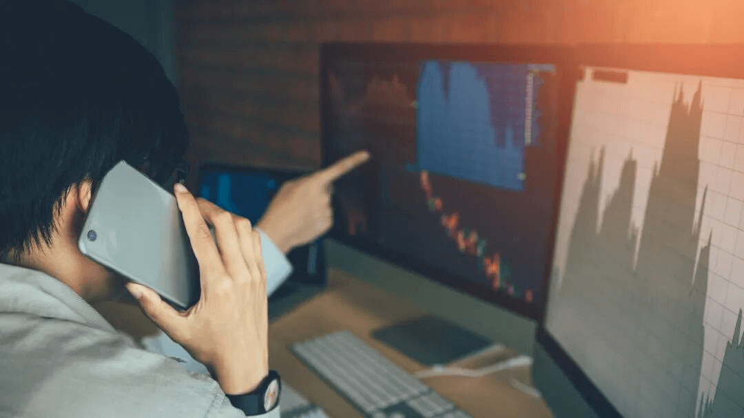 Memory Prices Soar Higher Than Gold: AI Demand Sparks Industrial DRAM Shortage