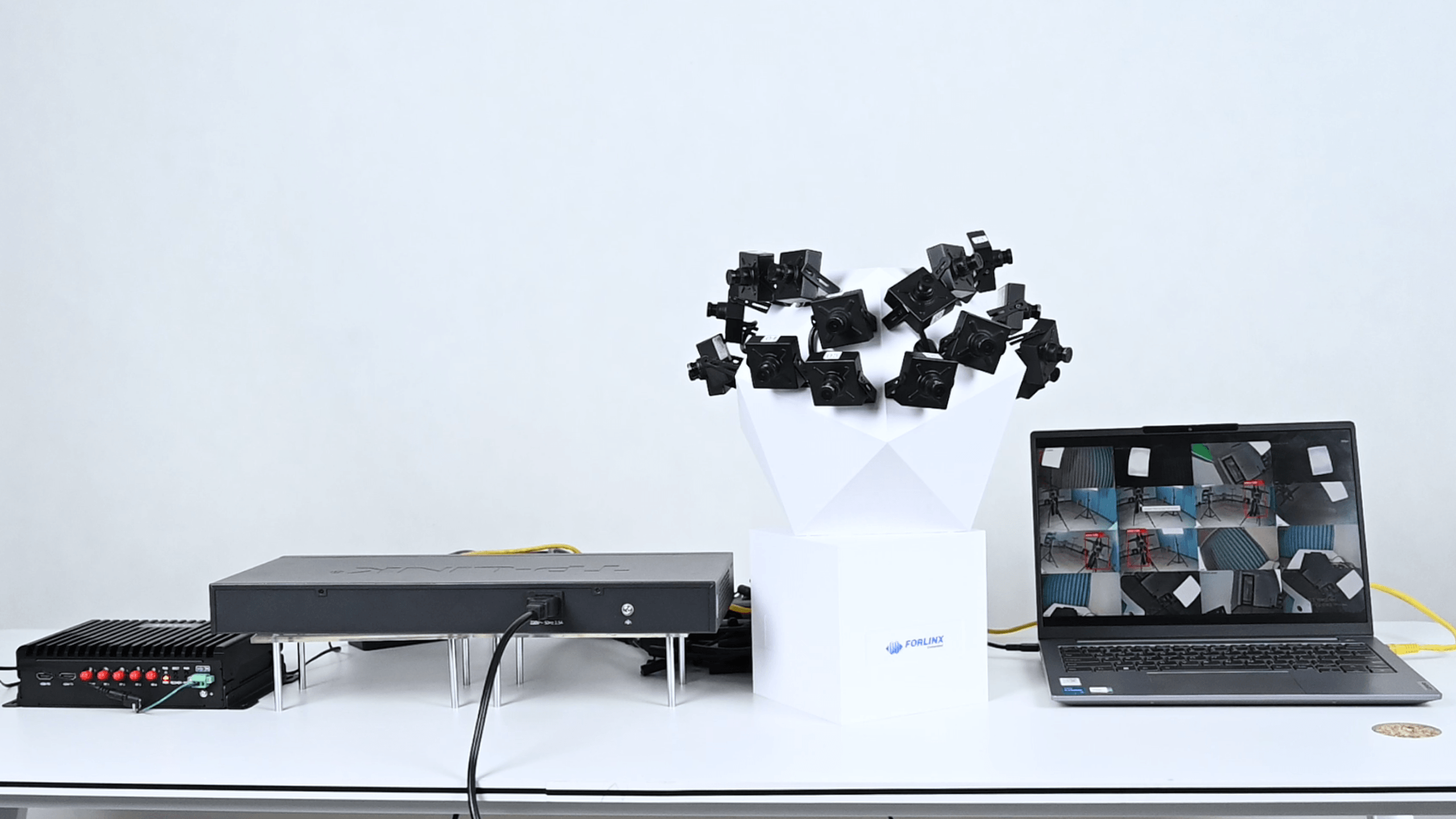 Solution Demo 3: FCU3501 Edge AI Gateway